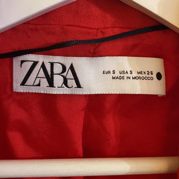 Zara Women’s Red Blazer Size S in Good Condition - Picture 3 of 4